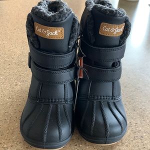 New! Cat & Jack Waterproof Winter Boots. Color Black size 10 Toddlers